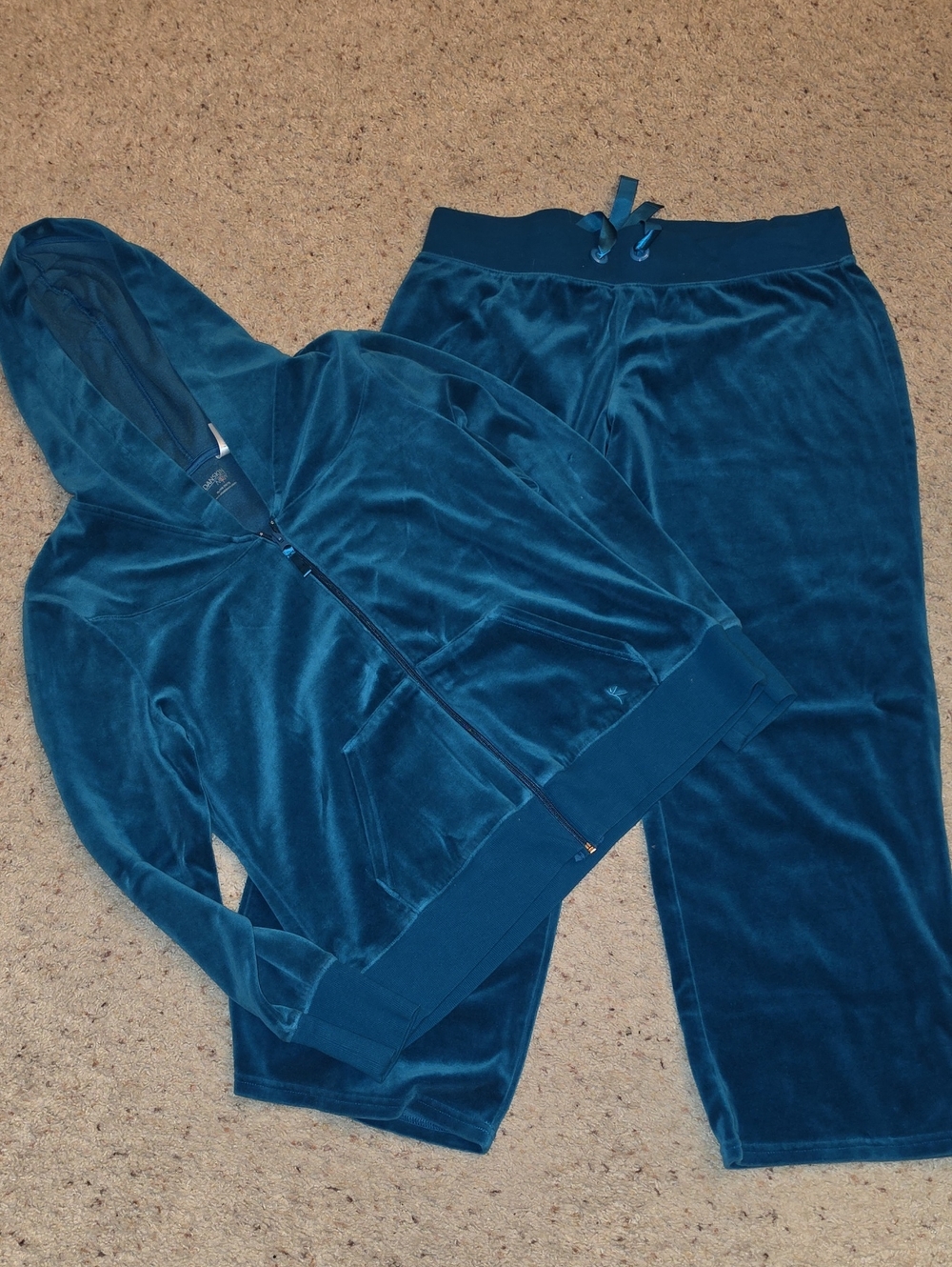Danskin Teal Velour Zip Hoodie And Joggers